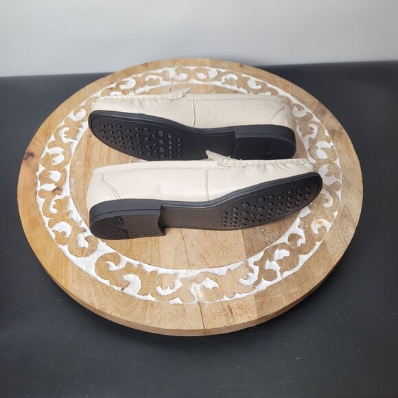 Valley Lane Womens Ivory Leather Loafers Slip-On Comfort Shoes Size 9.5M - Picture 9 of 13